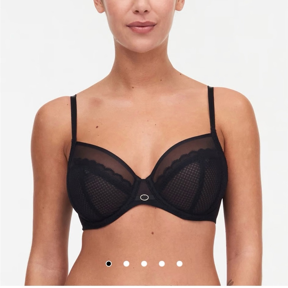 Chantelle Parisian Allure Unlined Plunge bra, black size 36DDD, never worn